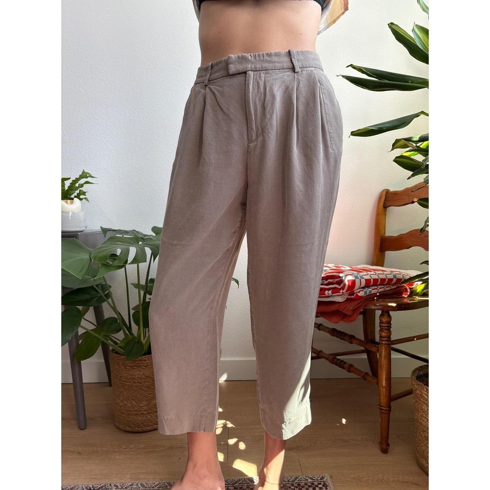 Everlane Taupe Brown High Waisted Pleated Tapered Cropped Trousers Pants Size 4 - Picture 1 of 7